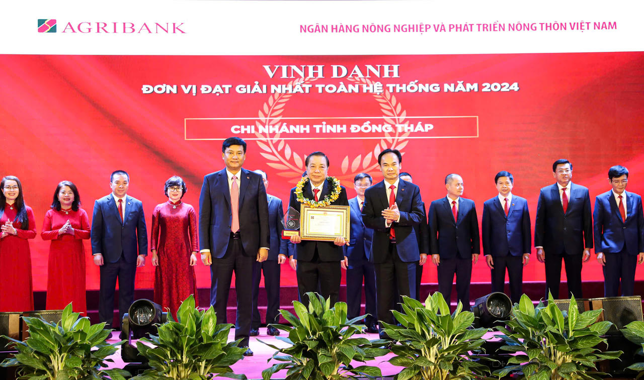 Agribank tổ chức Hội nghị tổng kết hoạt động kinh doanh năm 2024, triển khai nhiệm vụ năm 2025