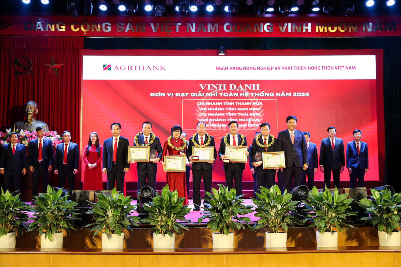 Agribank tổ chức Hội nghị tổng kết hoạt động kinh doanh năm 2024, triển khai nhiệm vụ năm 2025