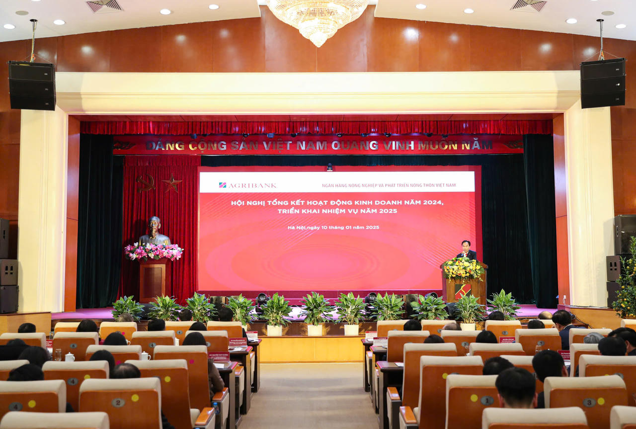 Agribank tổ chức Hội nghị tổng kết hoạt động kinh doanh năm 2024, triển khai nhiệm vụ năm 2025