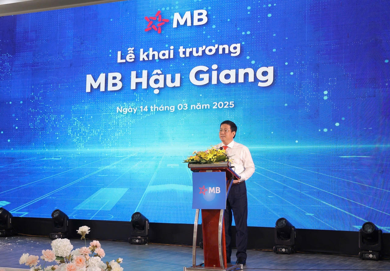Khai trương MB Hậu Giang: Định hình tương lai ngân hàng số tại ĐBSCL