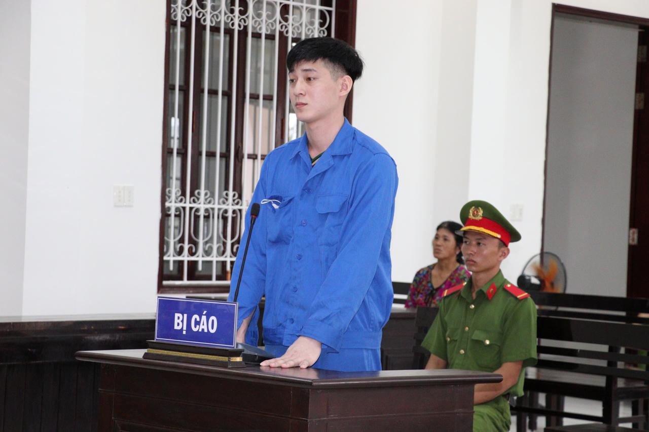 Hung hãn đâm người, võ sinh đai đen lãnh án 12 năm tù