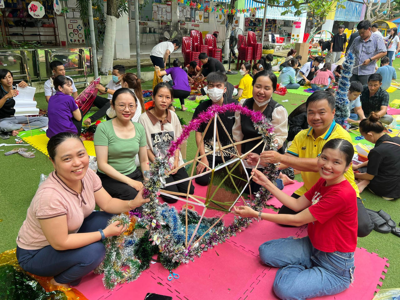 Mang Trung thu đến với trẻ em nghèo, có hoàn cảnh đặc biệt TP Cần Thơ