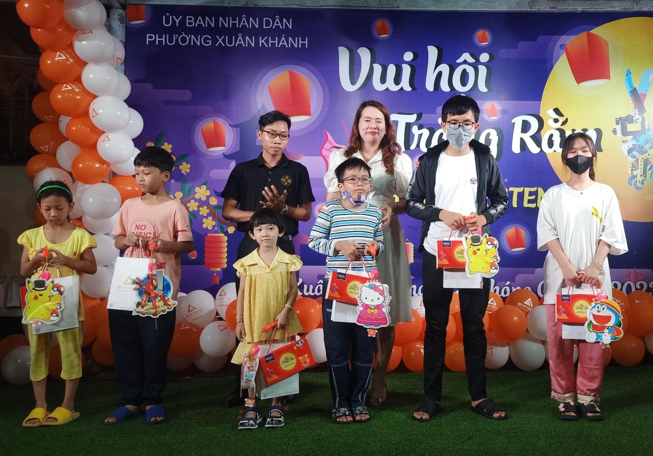 Mang Trung thu đến với trẻ em nghèo, có hoàn cảnh đặc biệt TP Cần Thơ