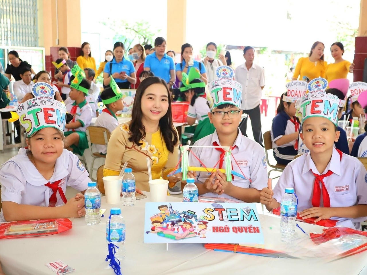 Chuyện về cô giáo hơn 30 năm đam mê với nghề “gõ đầu trẻ”