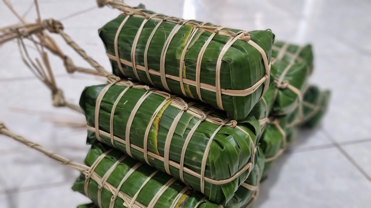 Trà Vinh: Làng nghề bánh tét Trà Cuôn chạy đua với Tết