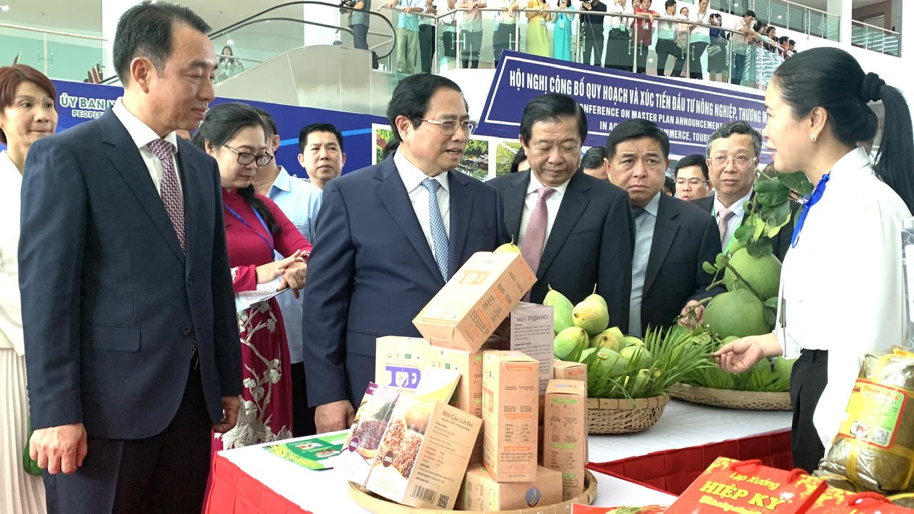 Thủ tướng dự Hội nghị công bố Quy hoạch và xúc tiến đầu tư tỉnh Vĩnh Long