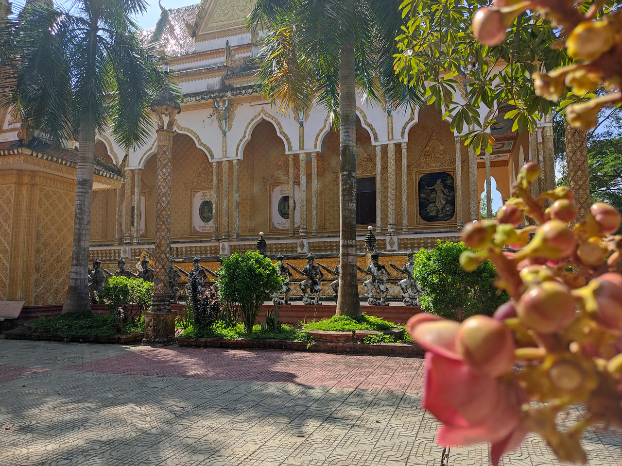 Nét đẹp ngôi chùa hàng trăm năm tuổi tại Trà Vinh