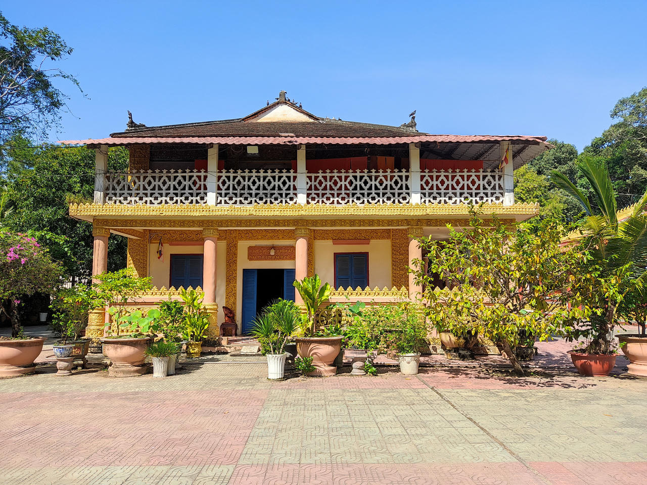 Nét đẹp ngôi chùa hàng trăm năm tuổi tại Trà Vinh