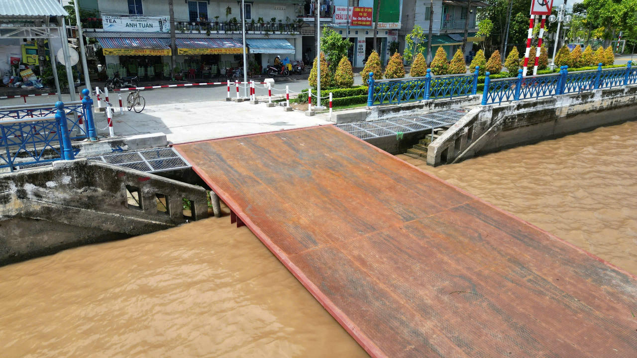Di dời bến khách ngang sông An Bình – TP Vĩnh Long