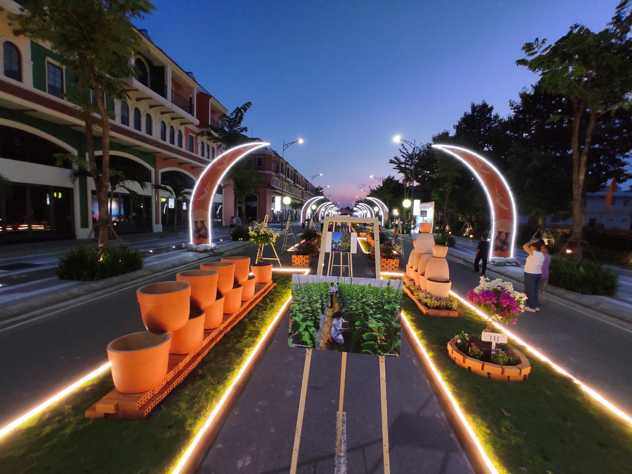 Khai mạc tuyến phố đi bộ cho người dân TP Vĩnh Long