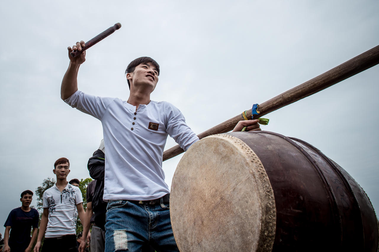 Độc đáo, sôi động lễ hội Phết Hiền Quan