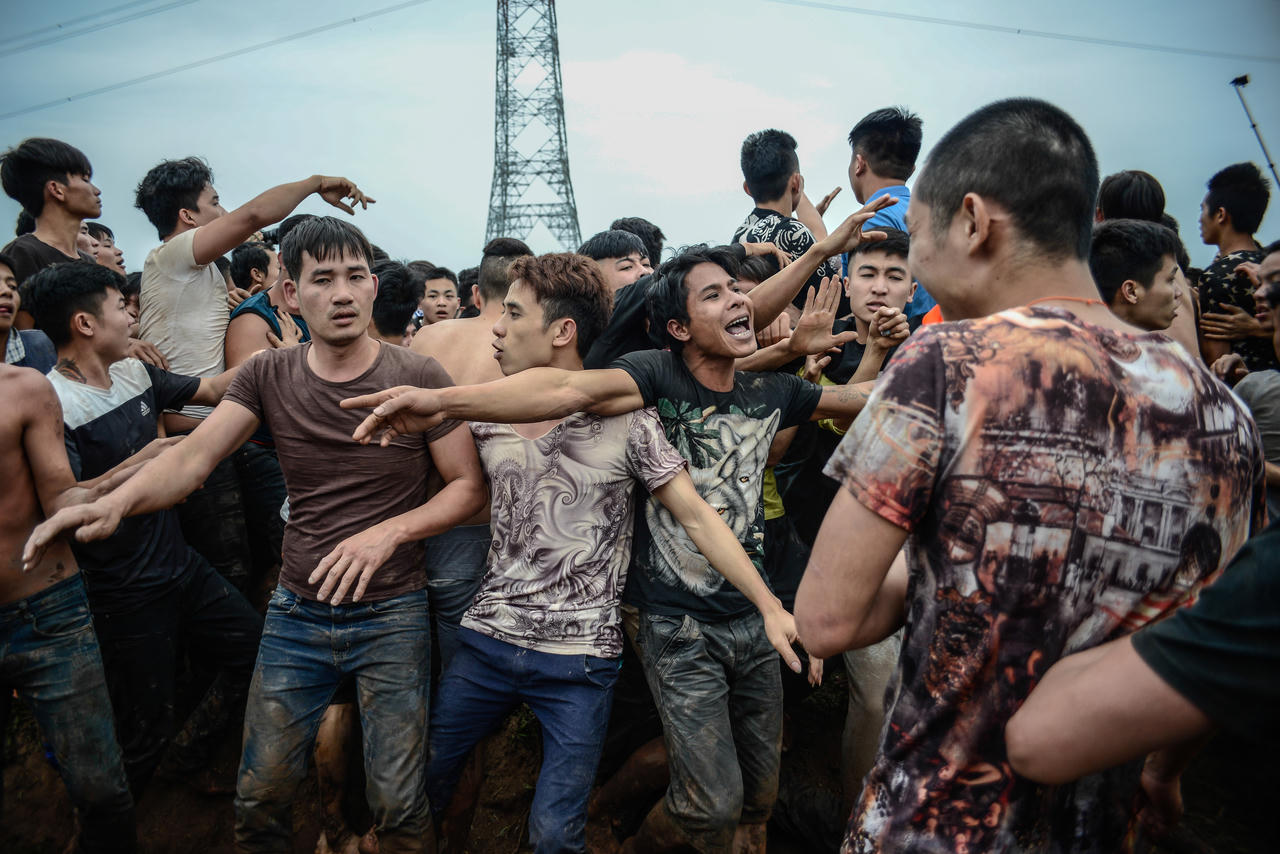 Độc đáo, sôi động lễ hội Phết Hiền Quan