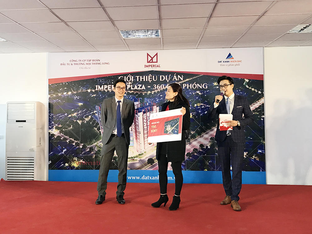 Imperial Plaza tiếp tục hút khách trong ngày mở bán