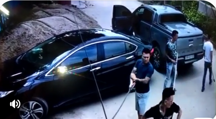 Hà Nội: Nhóm côn đồ lạ mặt liên tiếp tấn công nhà dân