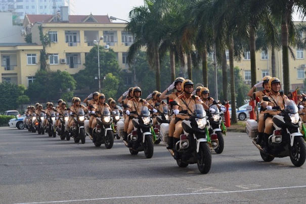 Công an TP. Hà Nội thi 'Điều lệnh, võ thuật công an nhân dân năm 2017'