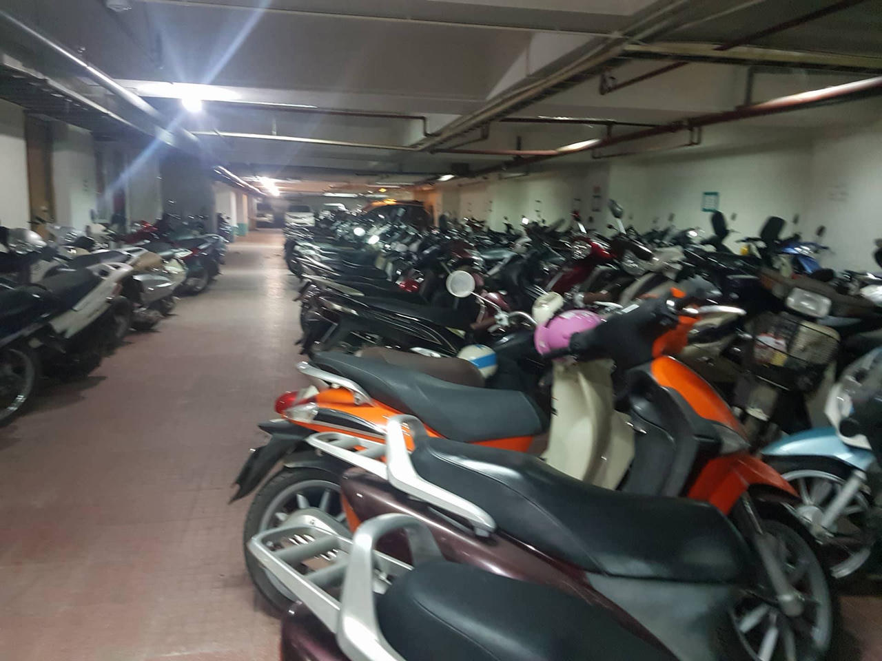 Chung cư cao cấp 15-17 Ngọc Khánh: Người dân nơm nớp sống chung với “bà hỏa”