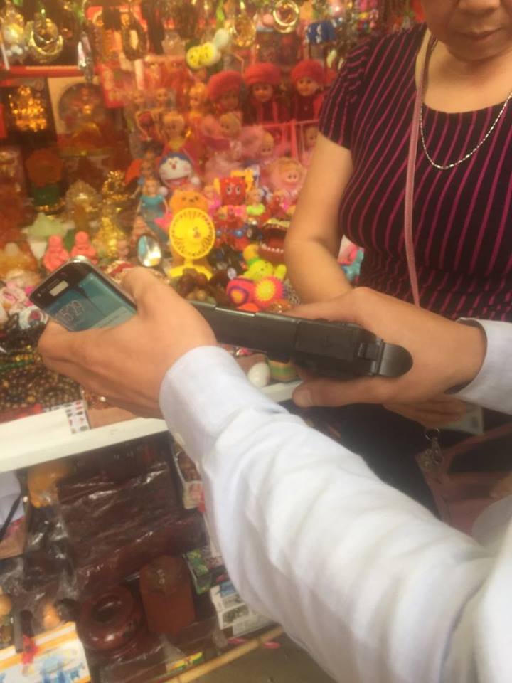 Hình ảnh phản cảm tại lễ hội Chùa Hương 2018