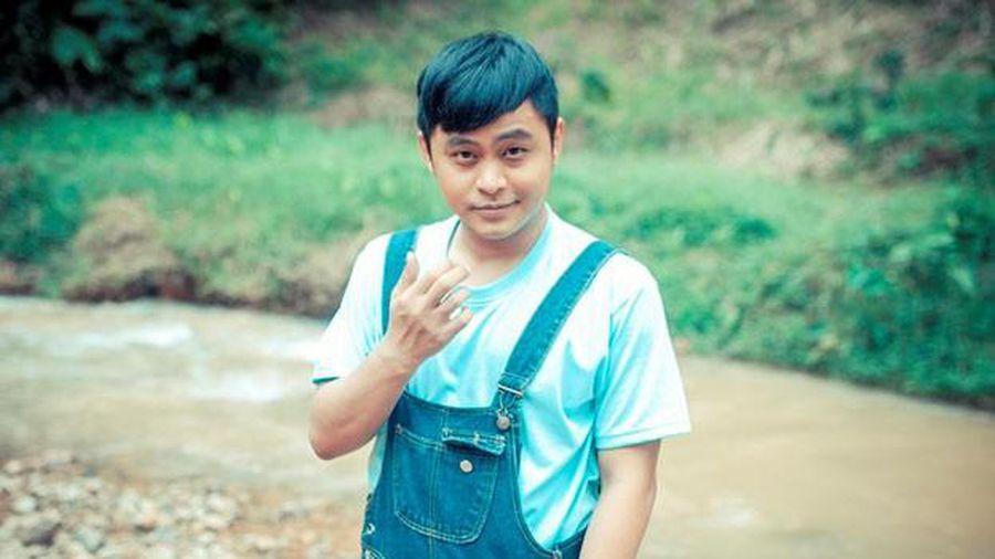 Bạn thân Trấn Thành xin lỗi mẹ trên sóng truyền hình sau ồn ào cờ bạc