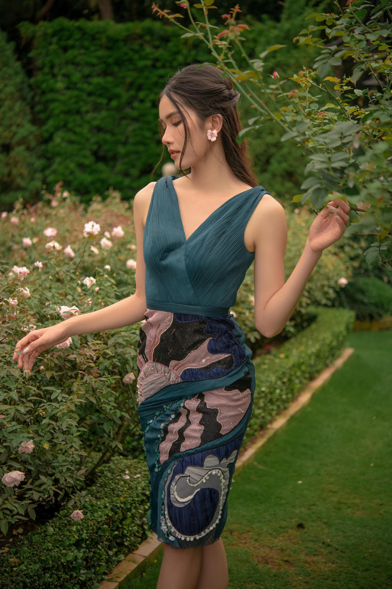 Á hậu Phương Anh đẹp mơ màng đón tuổi mới