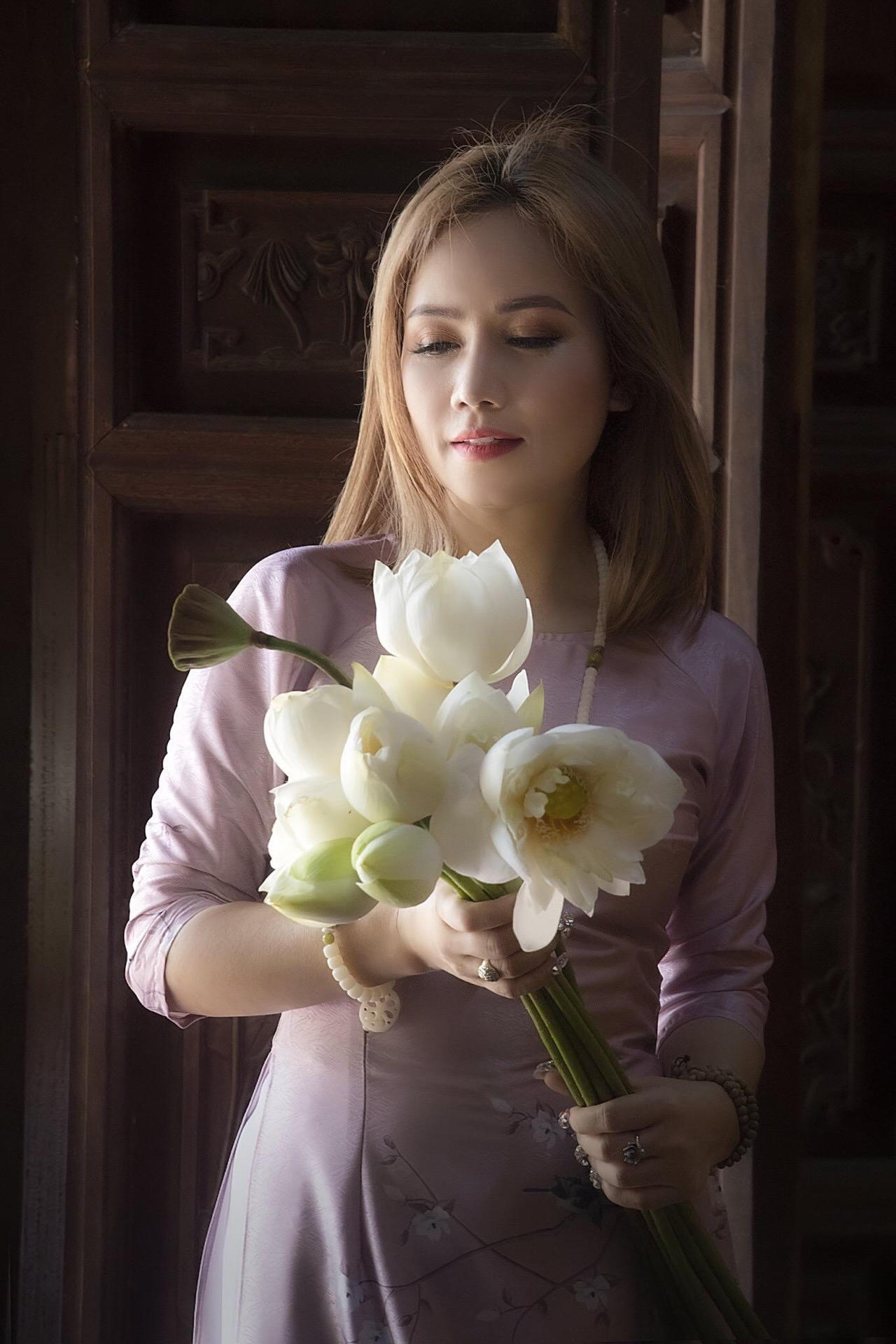 Diễn viên Hoàng Yến tố bị chồng cũ hành hung, cầm dao đe doạ hậu ly hôn