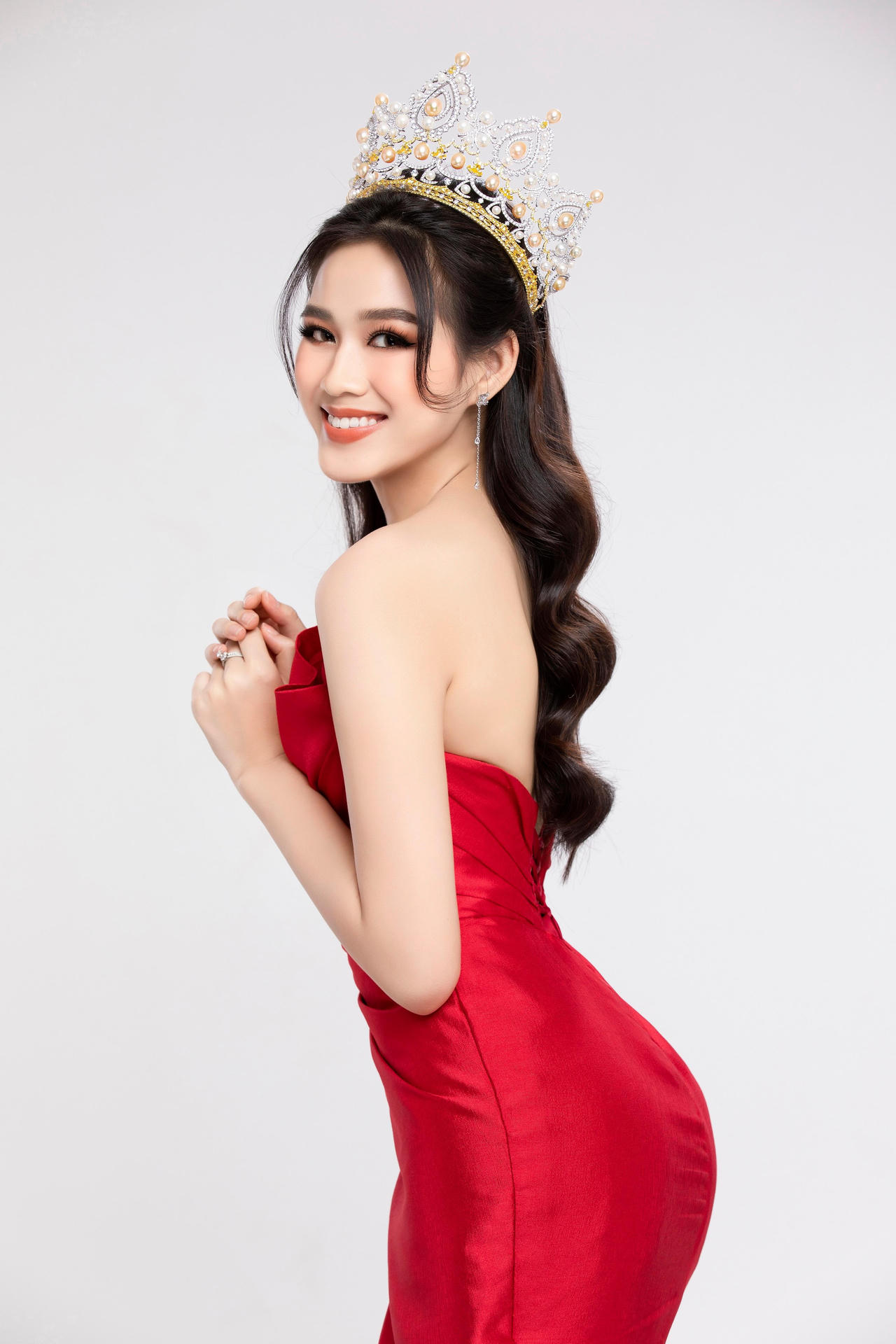 Hoa hậu Đỗ Thị Hà mang hình ảnh nữ tướng Bà Triệu đến Miss World 2021