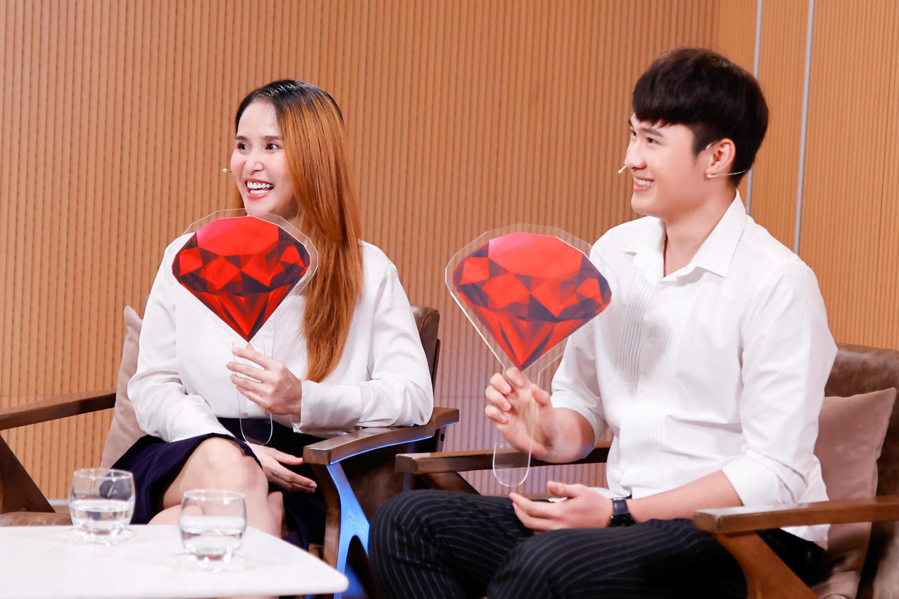 Thảo Trang kể chuyện hôn nhân với chồng trẻ kém 8 tuổi