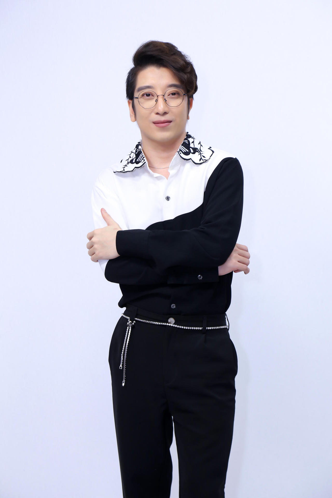 “Ca sĩ đi thi nhiều nhất Việt Nam” ám ảnh cảm giác về nhì