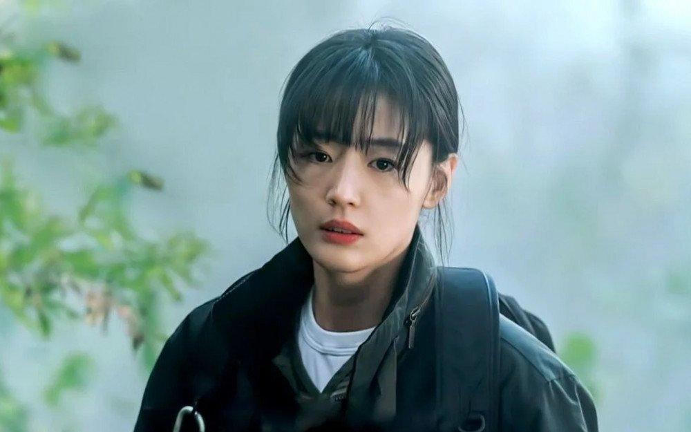Sự trở lại ấn tượng của “mợ chảnh” Jun Ji Hyun và “thái tử” Joo Ji Hoon