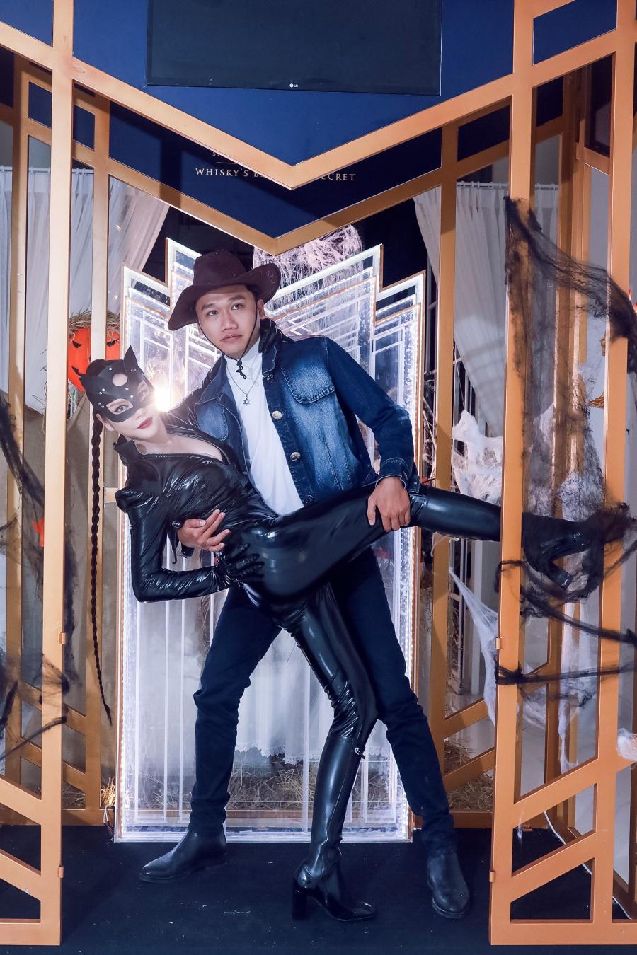 Lý Nhã Kỳ hóa miêu nữ Catwoman gợi cảm