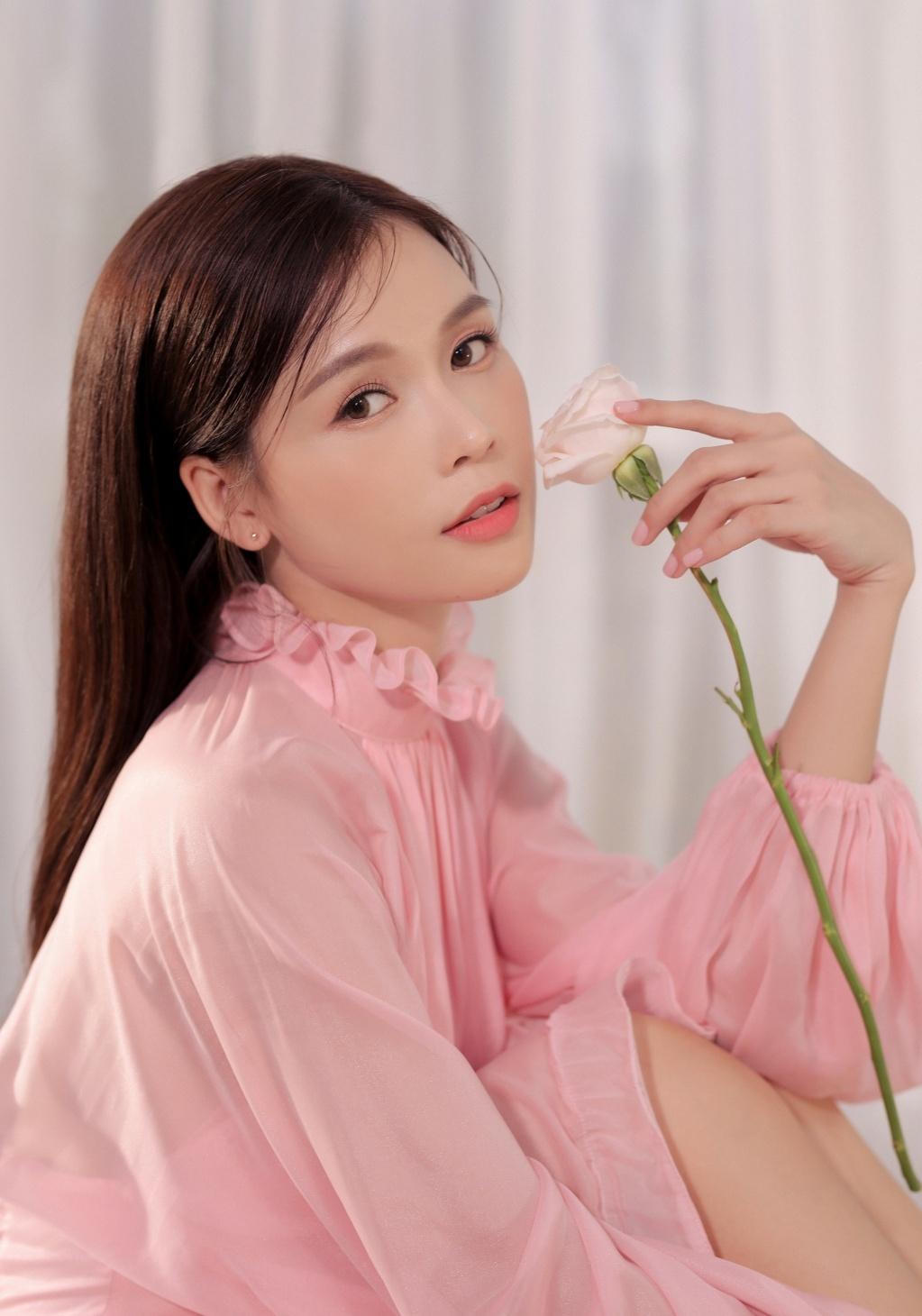 Hậu ồn ào, Sam tuyên bố làm mẹ đơn thân ở tuổi 37?