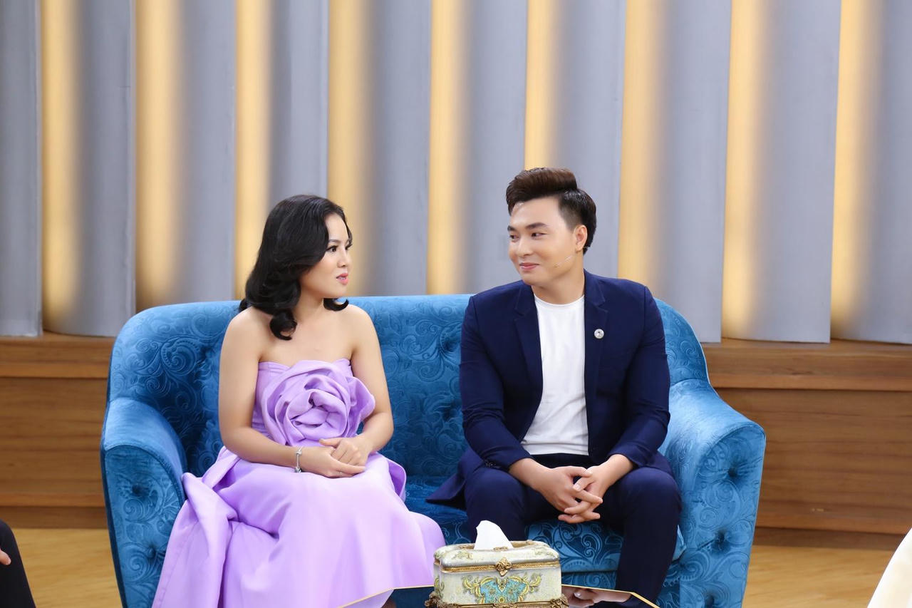 Ca sĩ Đăng Nguyên: Từng muốn chết nhưng được vợ níu ở lại