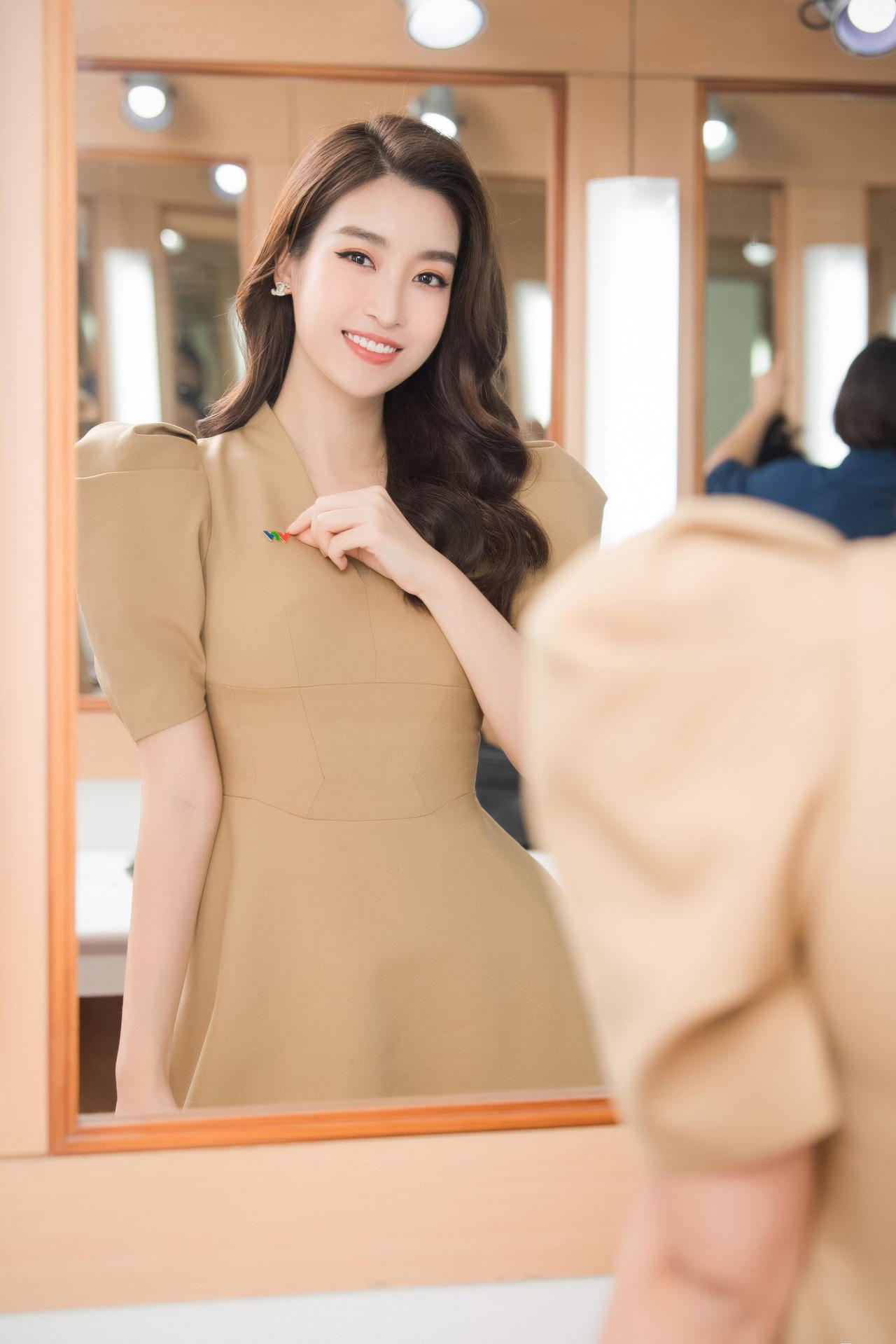 Hoa hậu Đỗ Mỹ Linh trở lại VTV trong vai trò MC thể thao