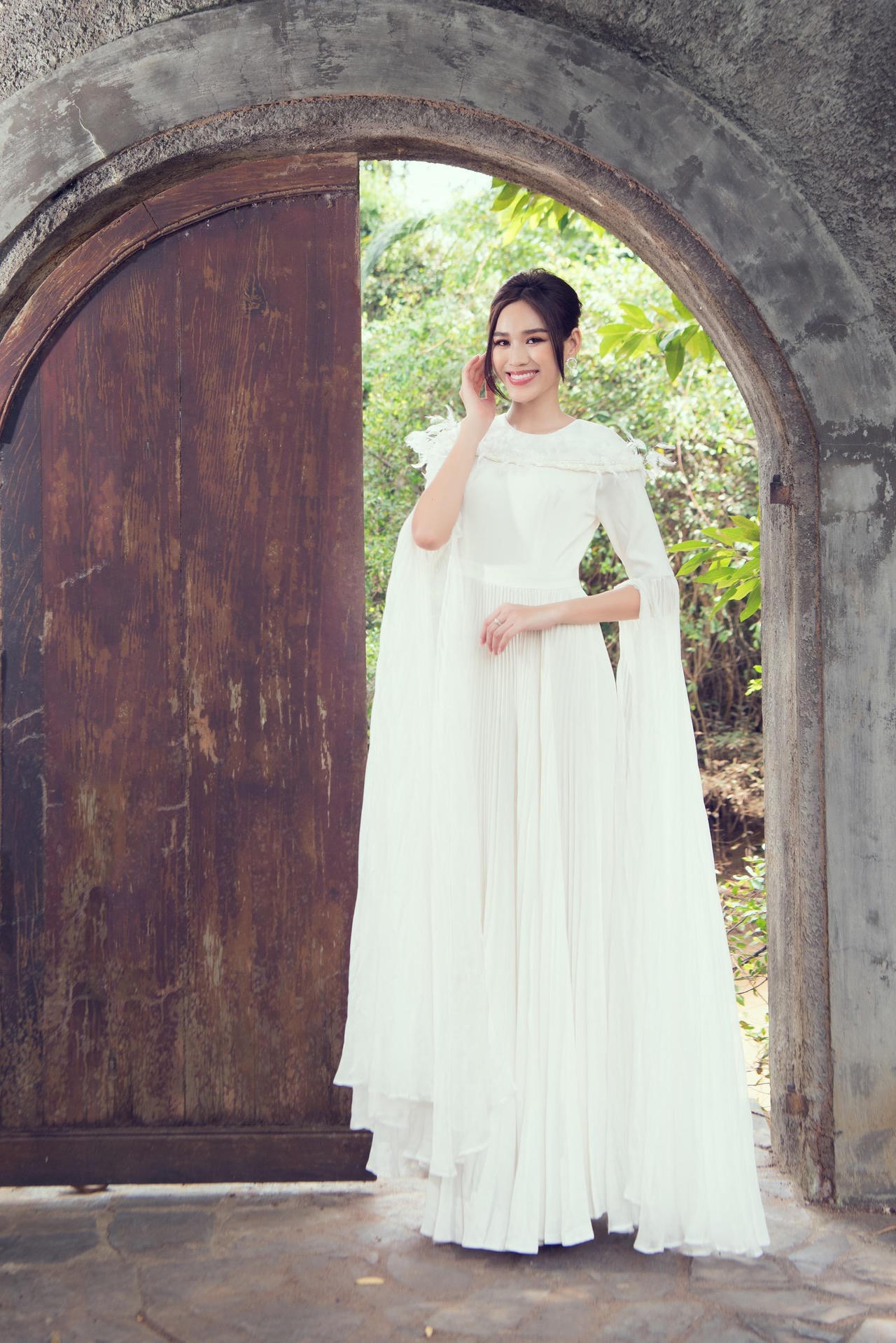 Nhan sắc Hoa hậu Đỗ Thị Hà trước thềm dự thi Miss World 2021