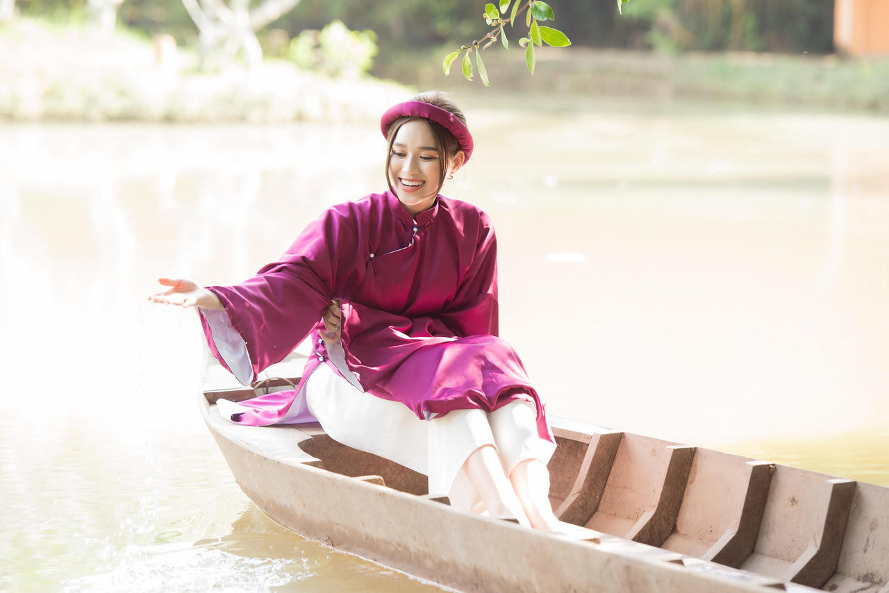 Nhan sắc Hoa hậu Đỗ Thị Hà trước thềm dự thi Miss World 2021