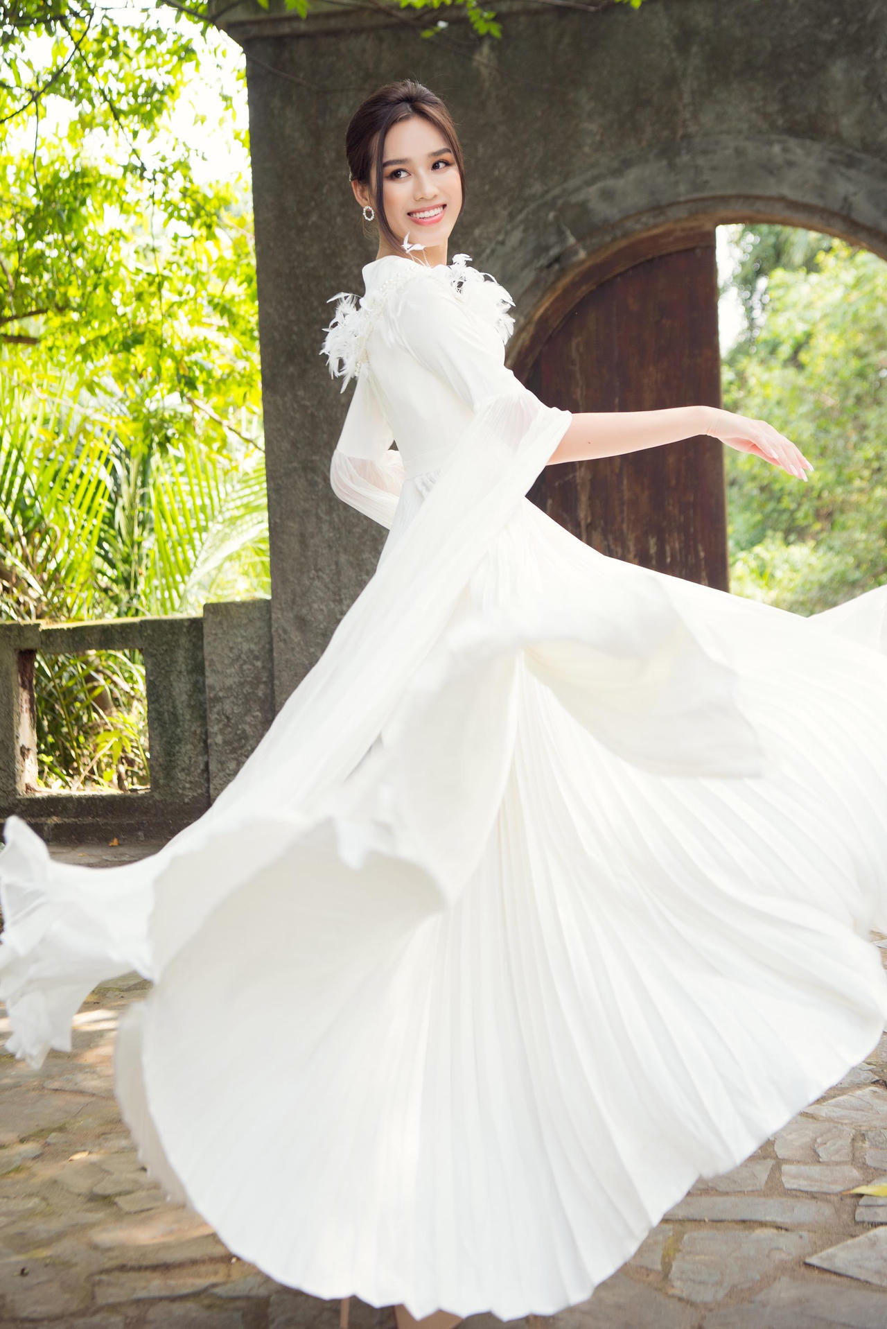 Nhan sắc Hoa hậu Đỗ Thị Hà trước thềm dự thi Miss World 2021