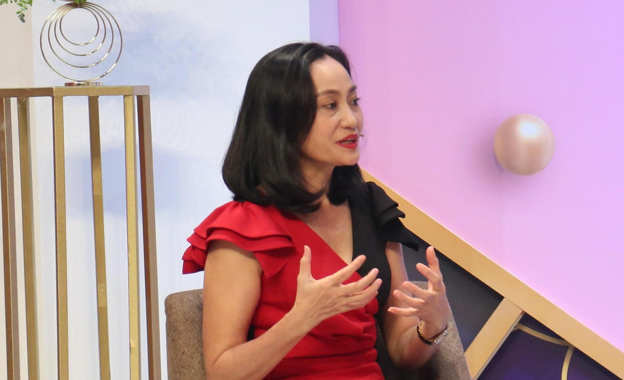 Lý do Hạnh Thúy từng định bỏ nghề diễn