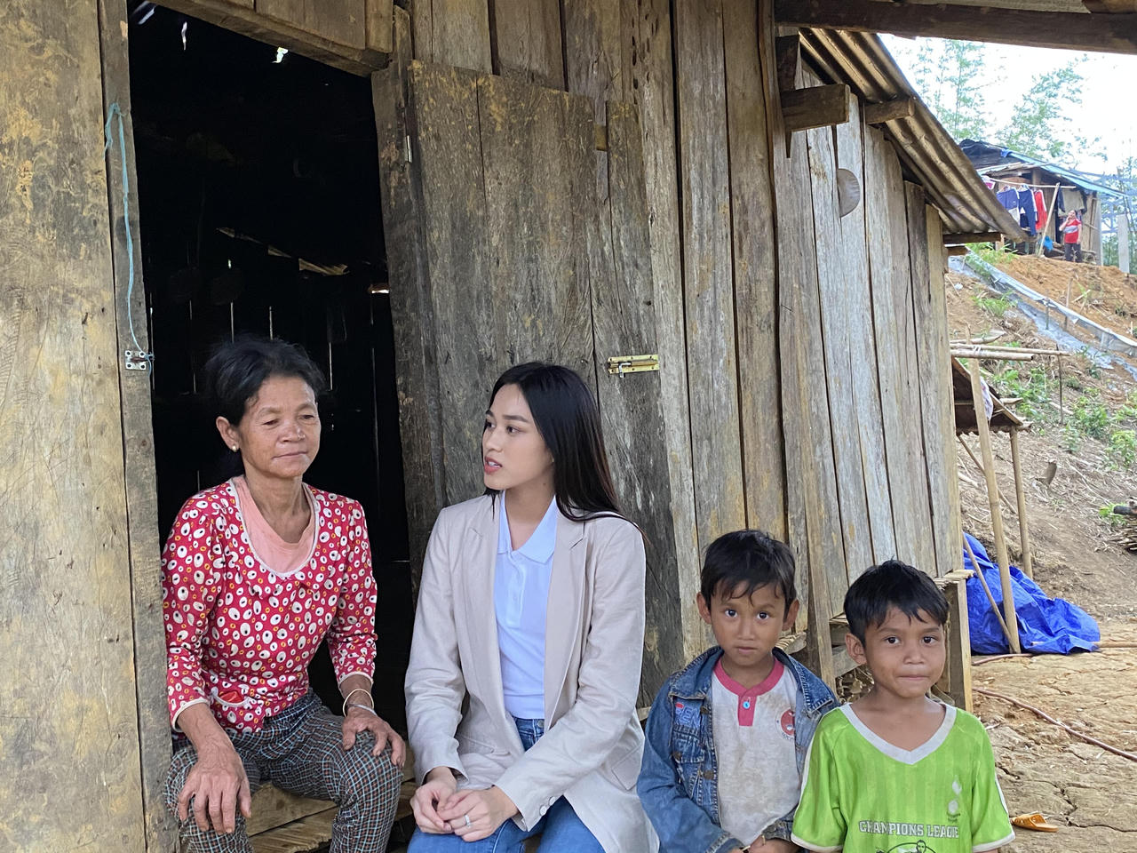 Hoa hậu Đỗ Thị Hà mang dự án nhân ái “Những ngôi nhà bình yên” đến Miss World 2021