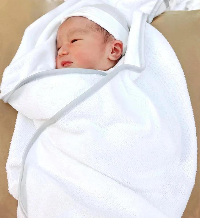 Bảo Thy xác nhận sinh con đầu lòng