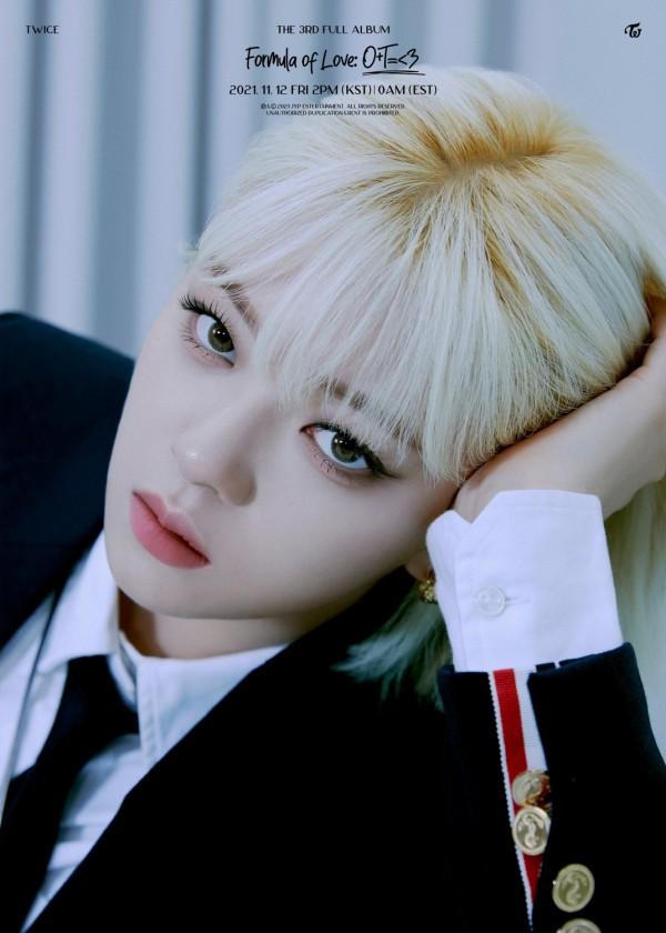 Cách Jeongyeon (TWICE) kiếm 1,5 triệu USD