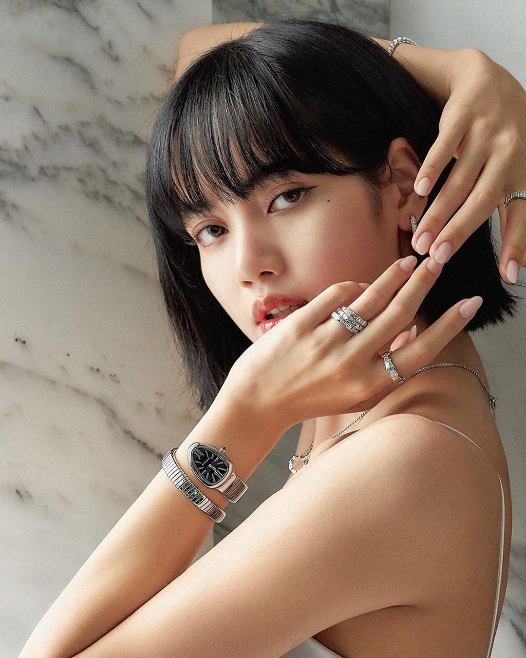 Album bán chạy nhất của nữ nghệ sĩ Kpop năm 2021: Lisa, Rosé (BlackPink) giữ ngôi vương