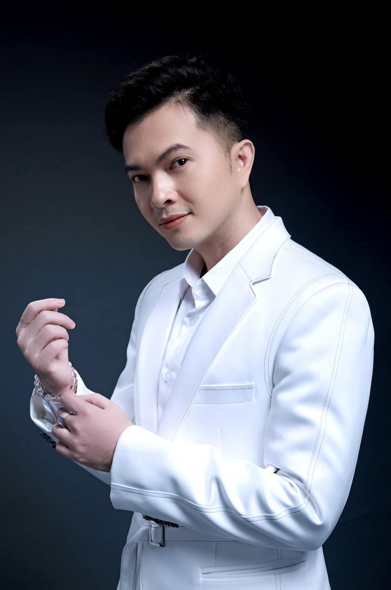 Lâm Hùng từng bị người yêu bỏ đi lấy Việt kiều