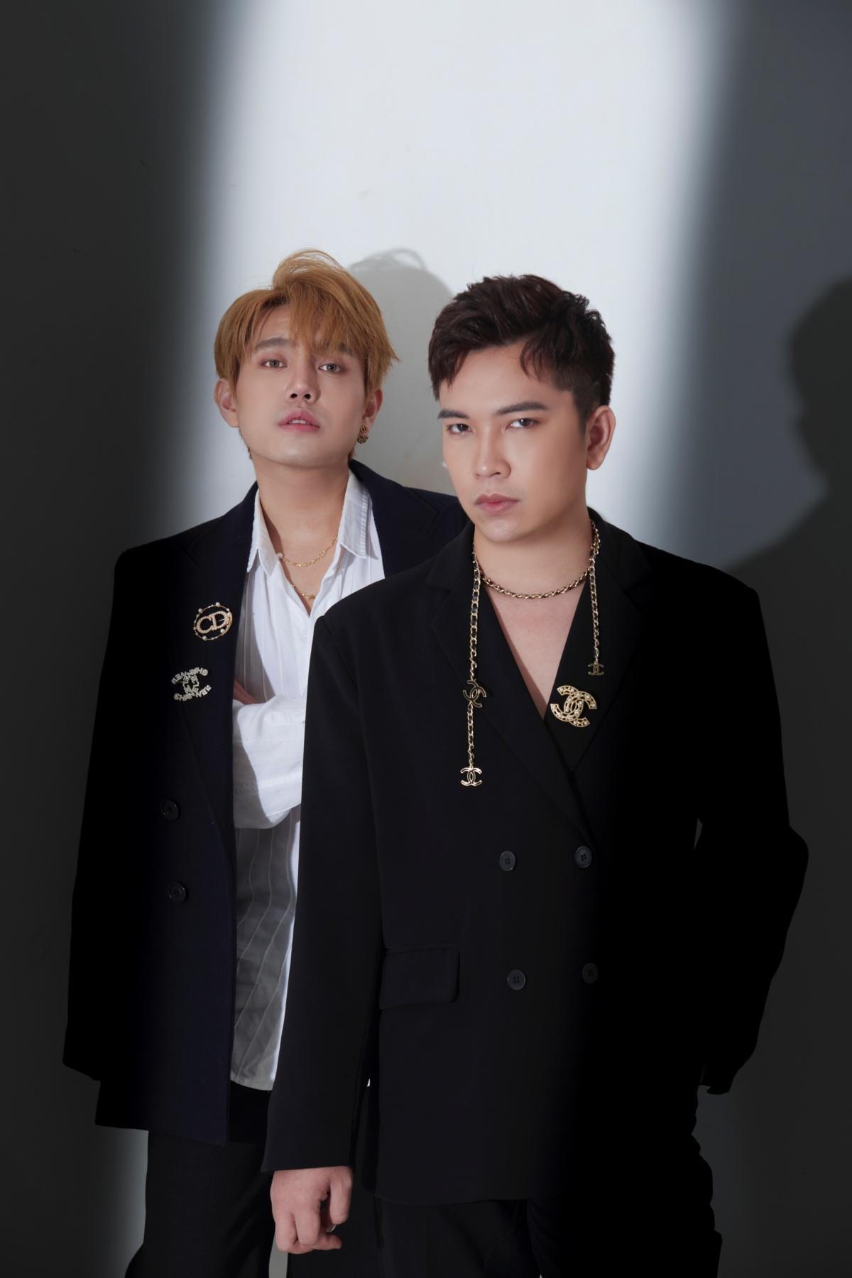 Nhà thiết kế Ivan Trần: “Chưa có stylist nào hiểu rõ tôi hơn Jun Tống”