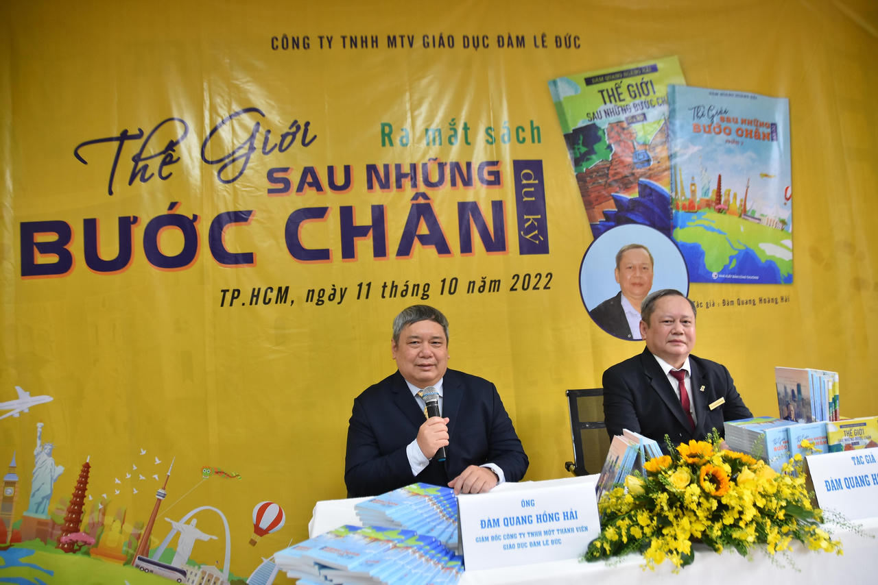 Ra mắt sách “Thế giới sau những bước chân du ký”