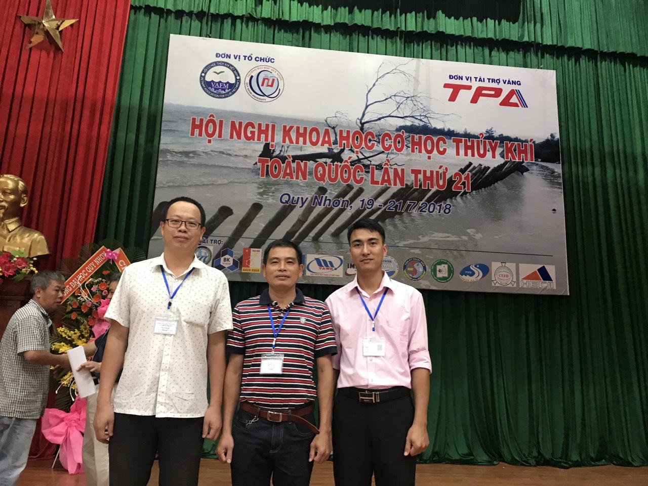 Người thầy mặc áo lính nâng cánh ước mơ làm chủ bầu trời 