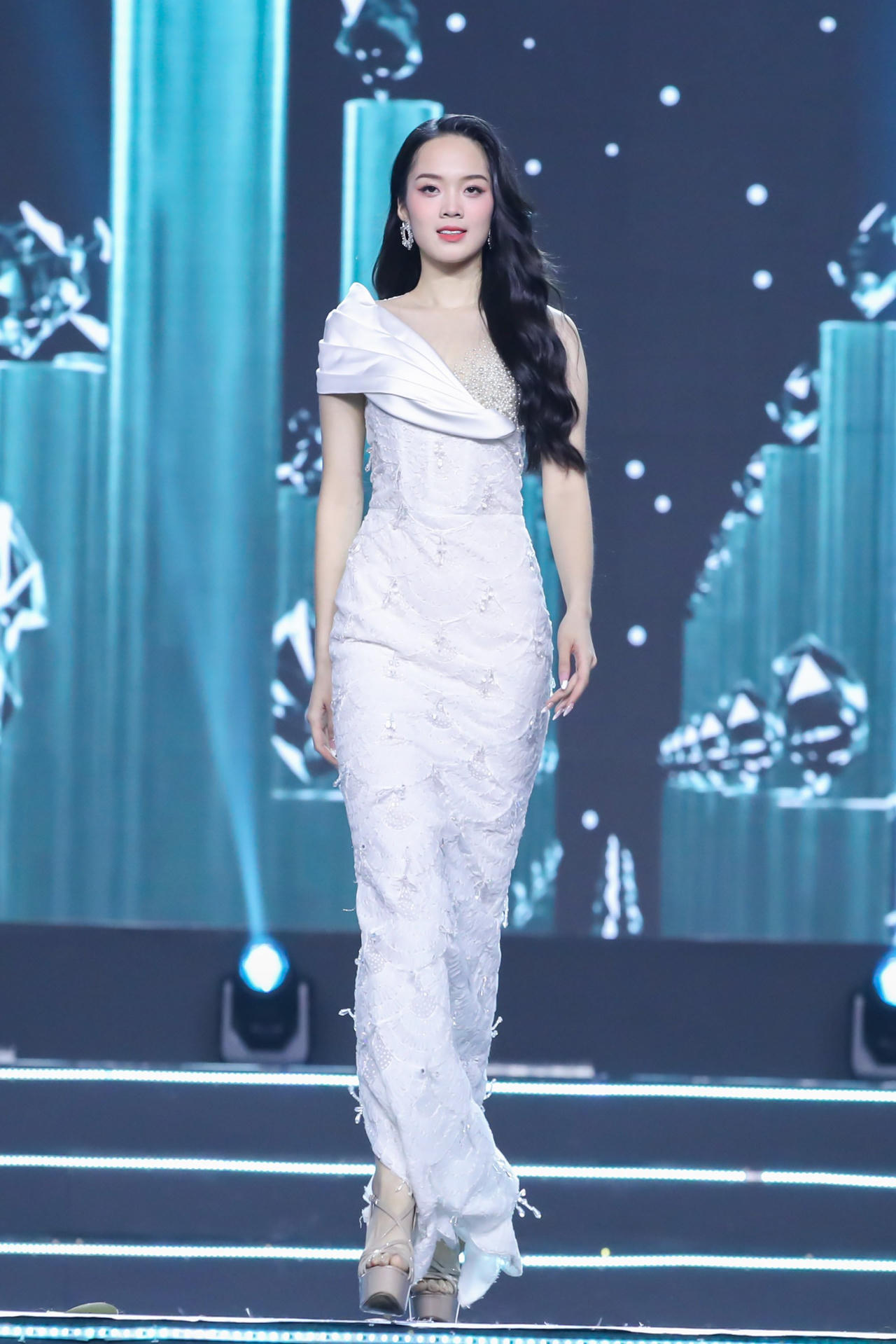 Chung khảo Hoa hậu Việt Nam 2022 công bố top 35 