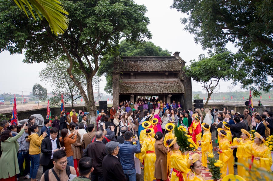 Người dân Vĩnh Phúc hào hứng đón chào Hoa hậu quốc tế 