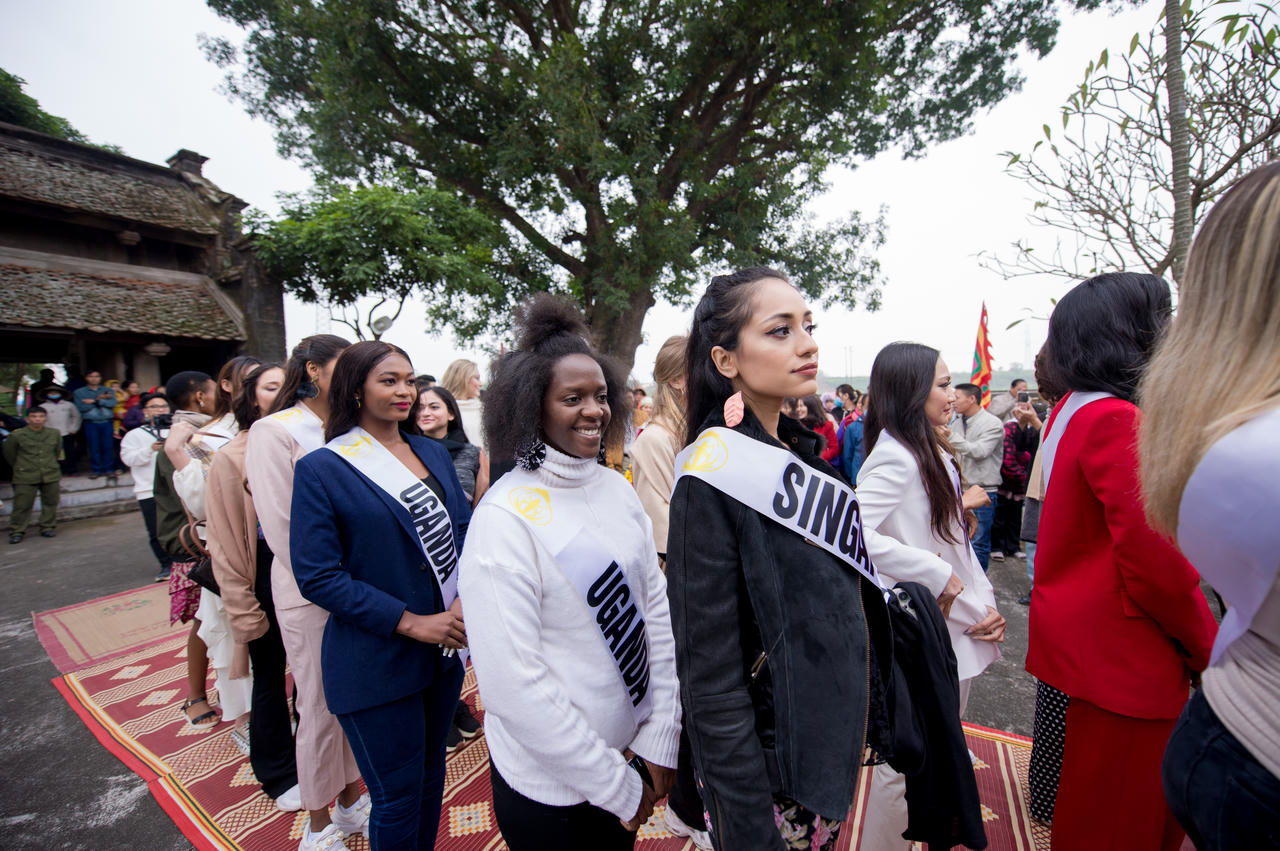 Người dân Vĩnh Phúc hào hứng đón chào Hoa hậu quốc tế 