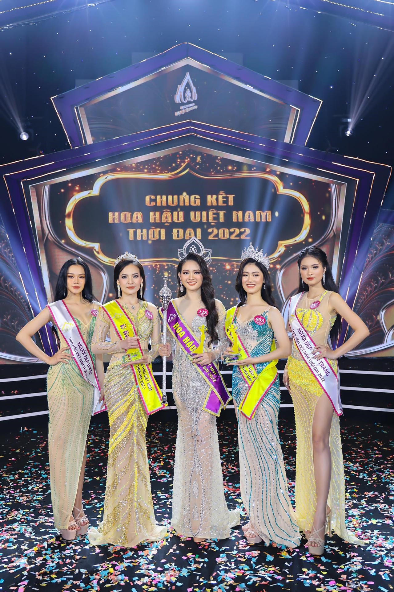 Nhan sắc, học vấn của nữ sinh 18 tuổi đăng quang Hoa hậu Việt Nam Thời đại 2022