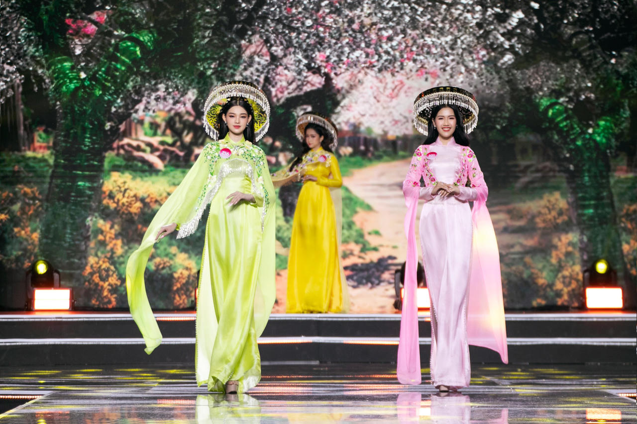 Huỳnh Thị Thanh Thủy đăng quang Hoa hậu Việt Nam 2022