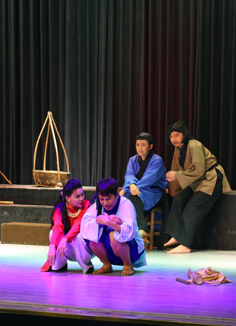 NSƯT Hoài Linh đóng kịch Tết Nguyên đán 2023 cùng Minh Nhí, Cát Phượng 